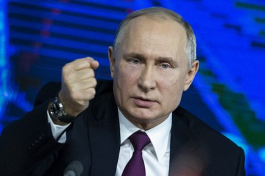 putin threatens nuclear war 10 5