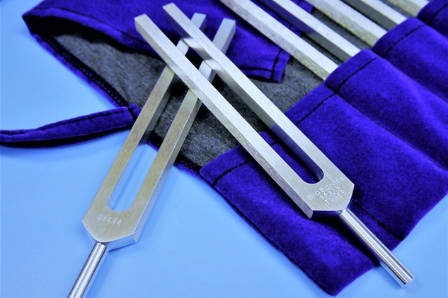 set of tuning forks